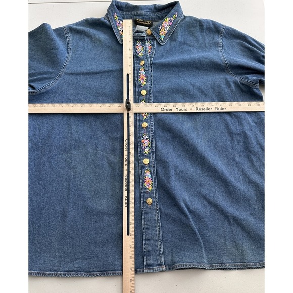 Bob Mackie Shirt Womens 1X Denim Embroidered Maypole Spring Button Floral Art To - Picture 9 of 11